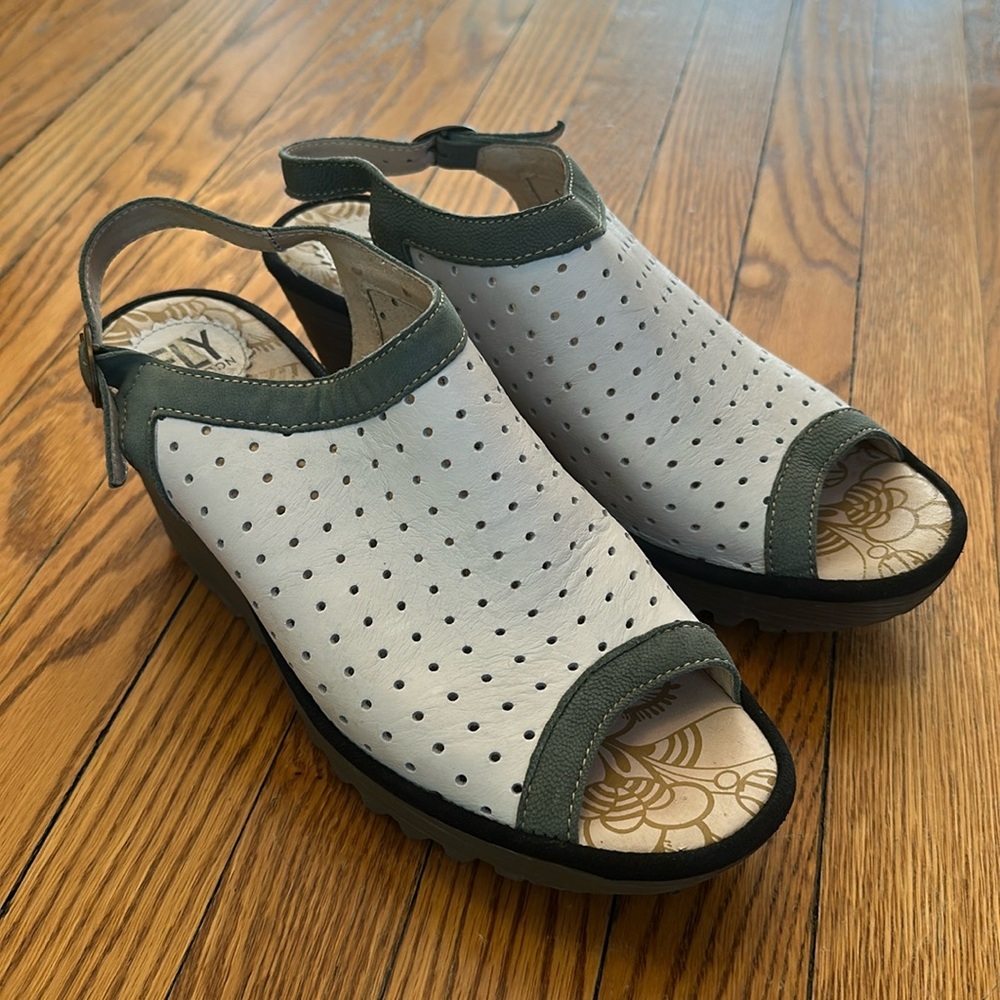 Fly London White and Green Sandals euro sz 40